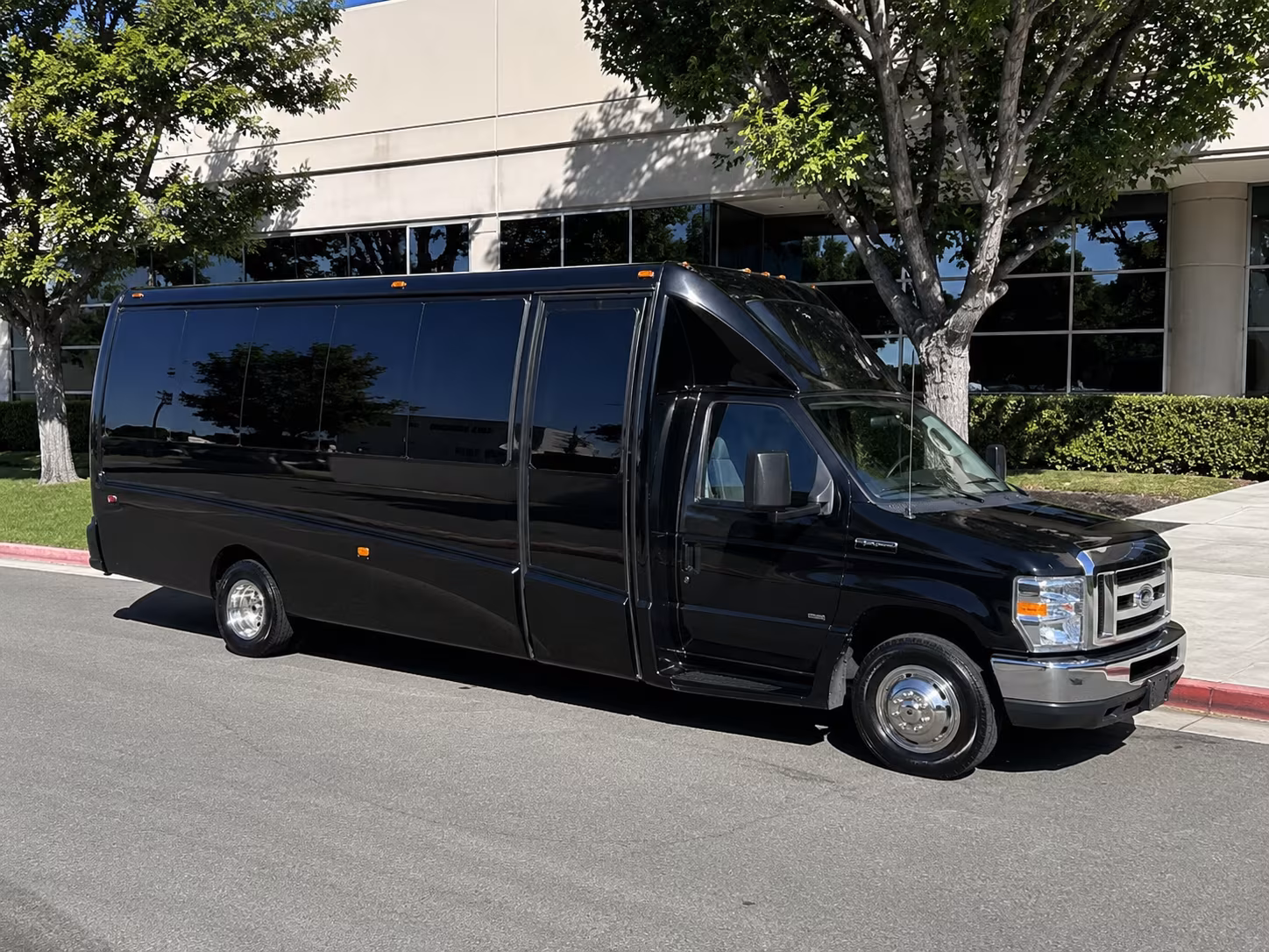 shuttle to eugene f kranz toledo express airport