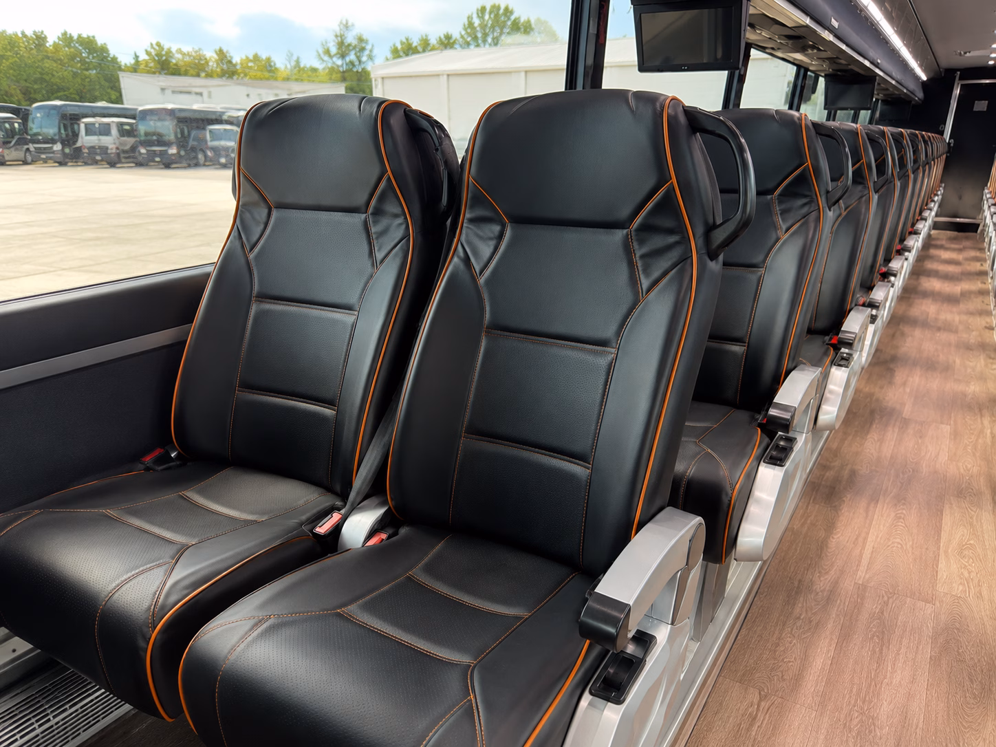 toledo airport shuttle bus rentals for private groups